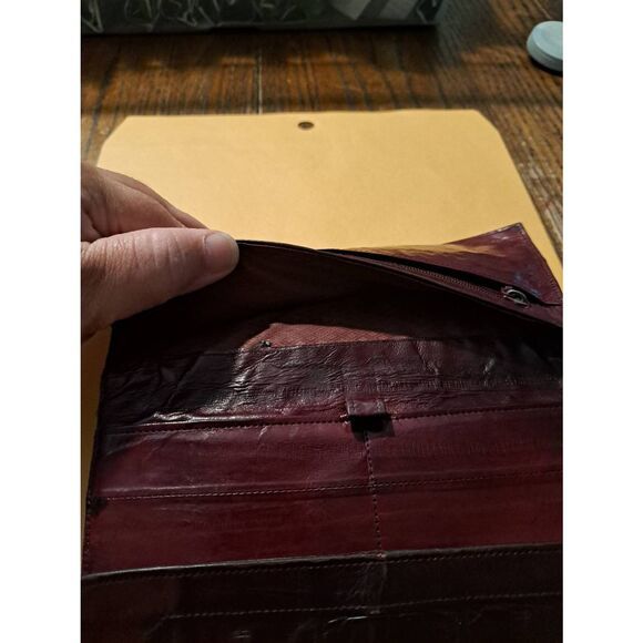Vintage Eel Skin Burgundy Wallet Snap Closure Zip Compartments Card Slots - Picture 10 of 12